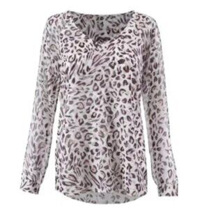 CAbi #5337 Glamour Blouse – Large – White Animal Print V-Neck